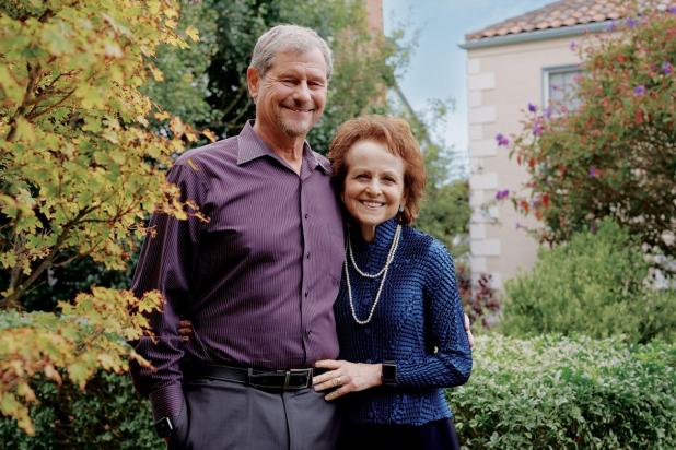 Photo of Claire and Ralph ’70 Brindis