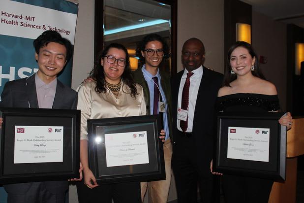 Roger Mark Service Students Award