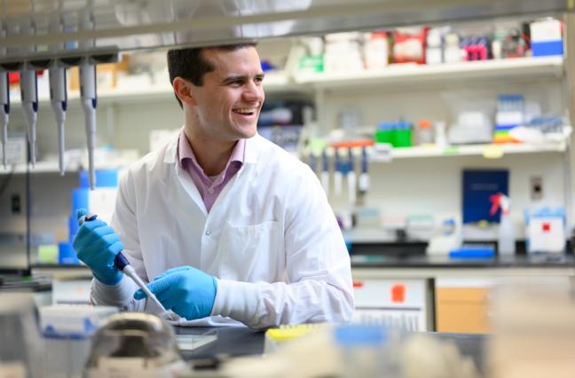 HST MEMP PhD student Louis DeRidder