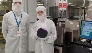 MIT researchers demonstrated a method to manufacture carbon nanotube transistors in commercial facilities that fabricate silicon-based transistors