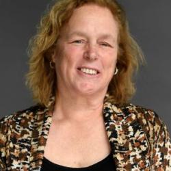 Martha Gray headshot